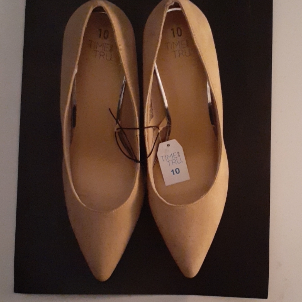 Ladies shoes